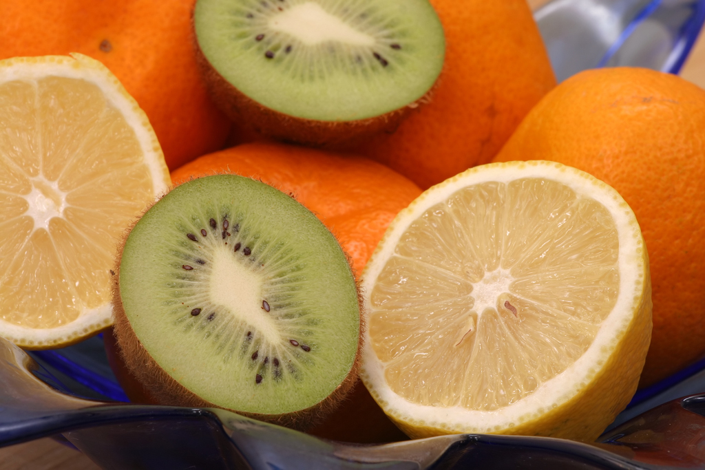Fresh fruits 1581169 © Jasenka | Dreamstime.com